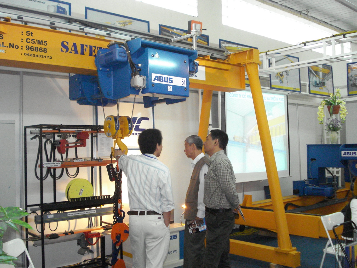 AVC - Thăm quan huấn luyện